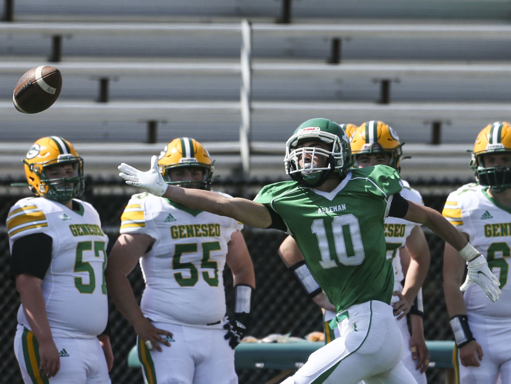 040521-qc-spt-gen-alleman-fball-34.JPG